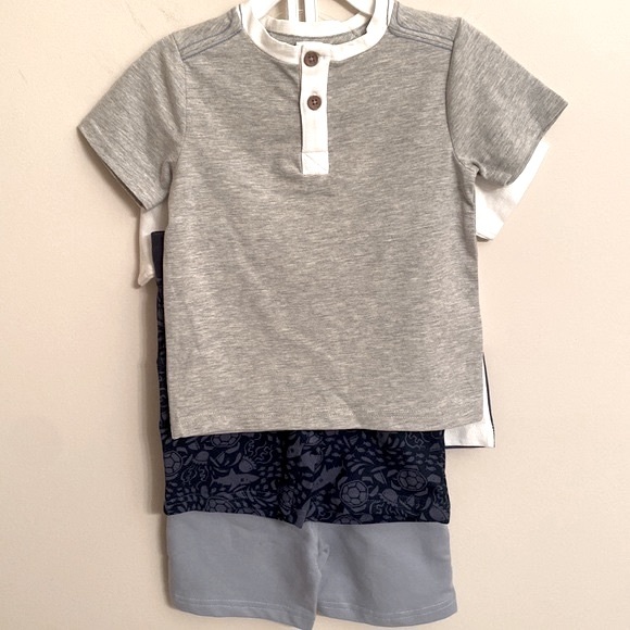 TOMMY BAHAMA Kids Boys 4 Piece Mix & Match 2 Shirts & 2 Shorts Sz 18 Months NEW - Picture 3 of 6